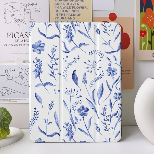 Sketching Blue Flowers iPad Case for iPad Air 4/5 iPad 10 10.9" 2022 iPad Pro 12.9'' 2021 Pro 11" 2022 iPad Mini 6/5/4, iPad cover