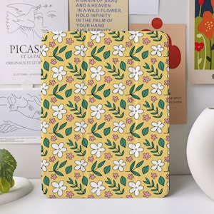 Yellow Flower Leaf Design iPad Case for iPad Air 4/5 iPad 10 10.9&quot; 2022 iPad Pro 12.9&#39;&#39; 2021 Pro 11&quot; 2022 iPad Mini 6/5/4, iPad cover