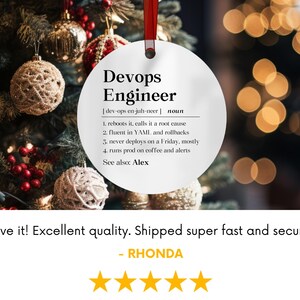 Adorno de ingeniero DevOps, regalo personalizado para administrador de sistemas, regalo personalizado para profesional de TI, recuerdo de cerámica con la definición de ingeniero de la nube imagen 4