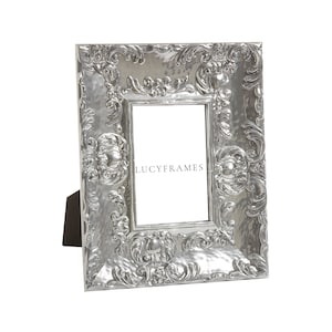 Fiona Silver Frame. Classic Style. Silver Picture Frame. Traditional Home Décor. Vintage Style Photo Frame. Ornate Photo Frame. Vintage Feel