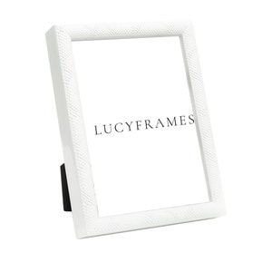 Yara White Frame. White Picture Frame. Eclectic Frames. Traditional Wood Frame. Modern Style. Artisan Picture Frames. Photo Frame for Gift.
