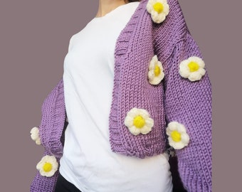 Cárdigan púrpura Daisy Knit Cardigan Regalo del Día de San Valentín Prendas de punto gruesas de gran tamaño Cárdigan floral Invierno Cottagecore