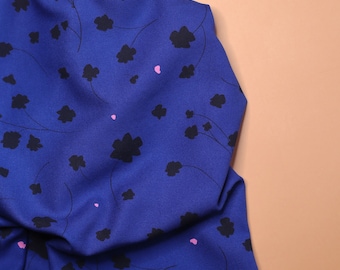 Tecido Crepe Azul Cobalto: Viscose ECOVERO™ com Estampa Floral da Mind the MAKER®
