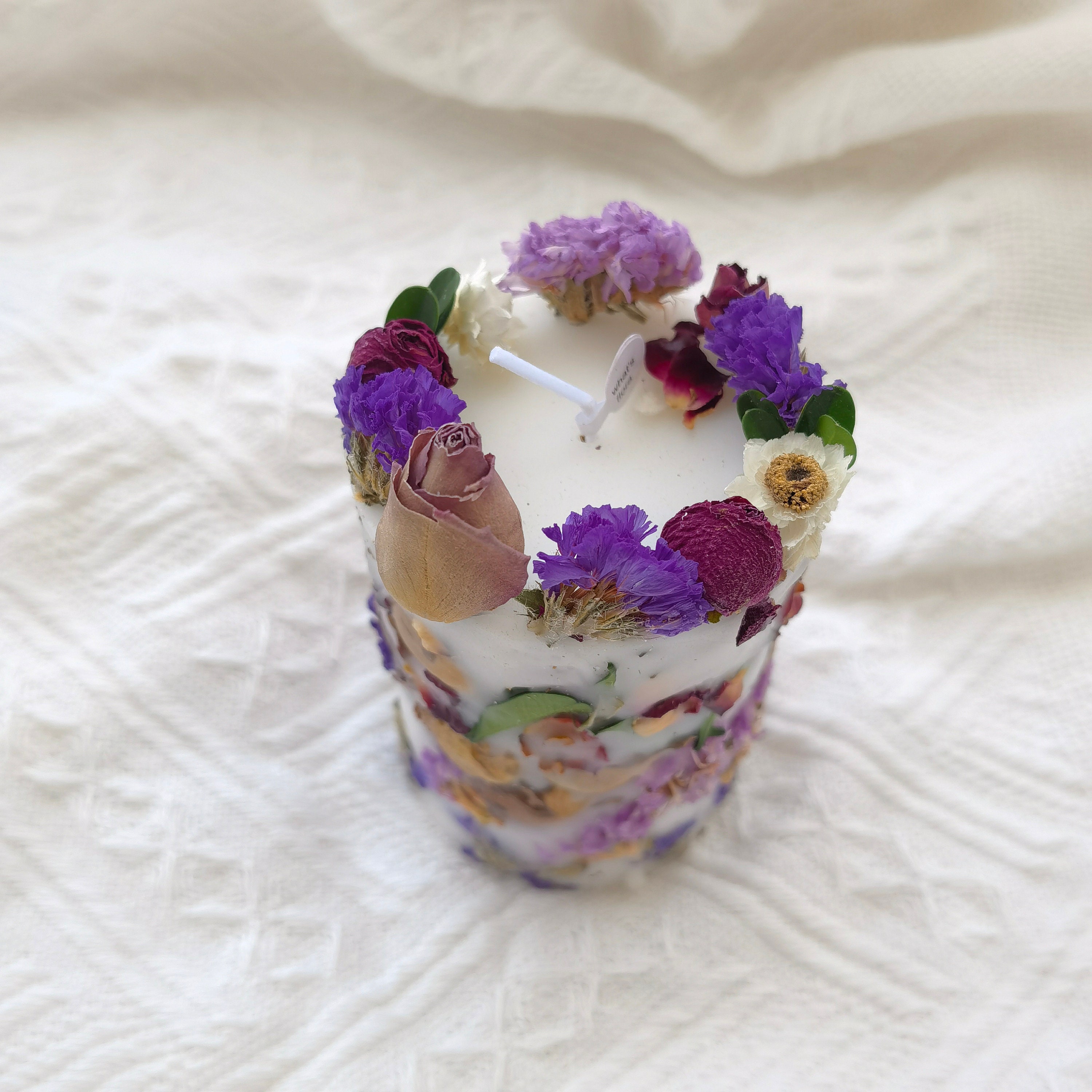 Dry Flowers Candle 