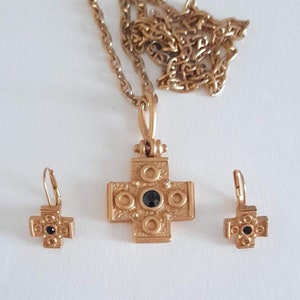 Agatha Paris - Vintage pendant and earrings set