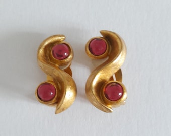 Once Upon a Time - Vintage gold-plated earrings with glass cabochons