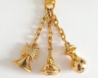 Givenchy - ブランドロゴ入りバッグジュエリーまたは Givenchy - ブランドロゴ入りバッグジュエリーまたは