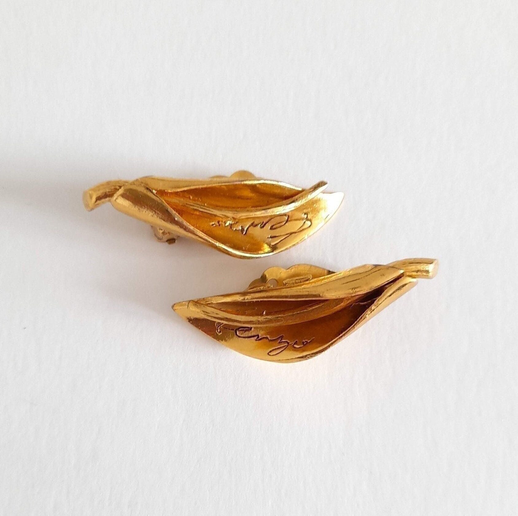 Armani brooch - Etsy 日本