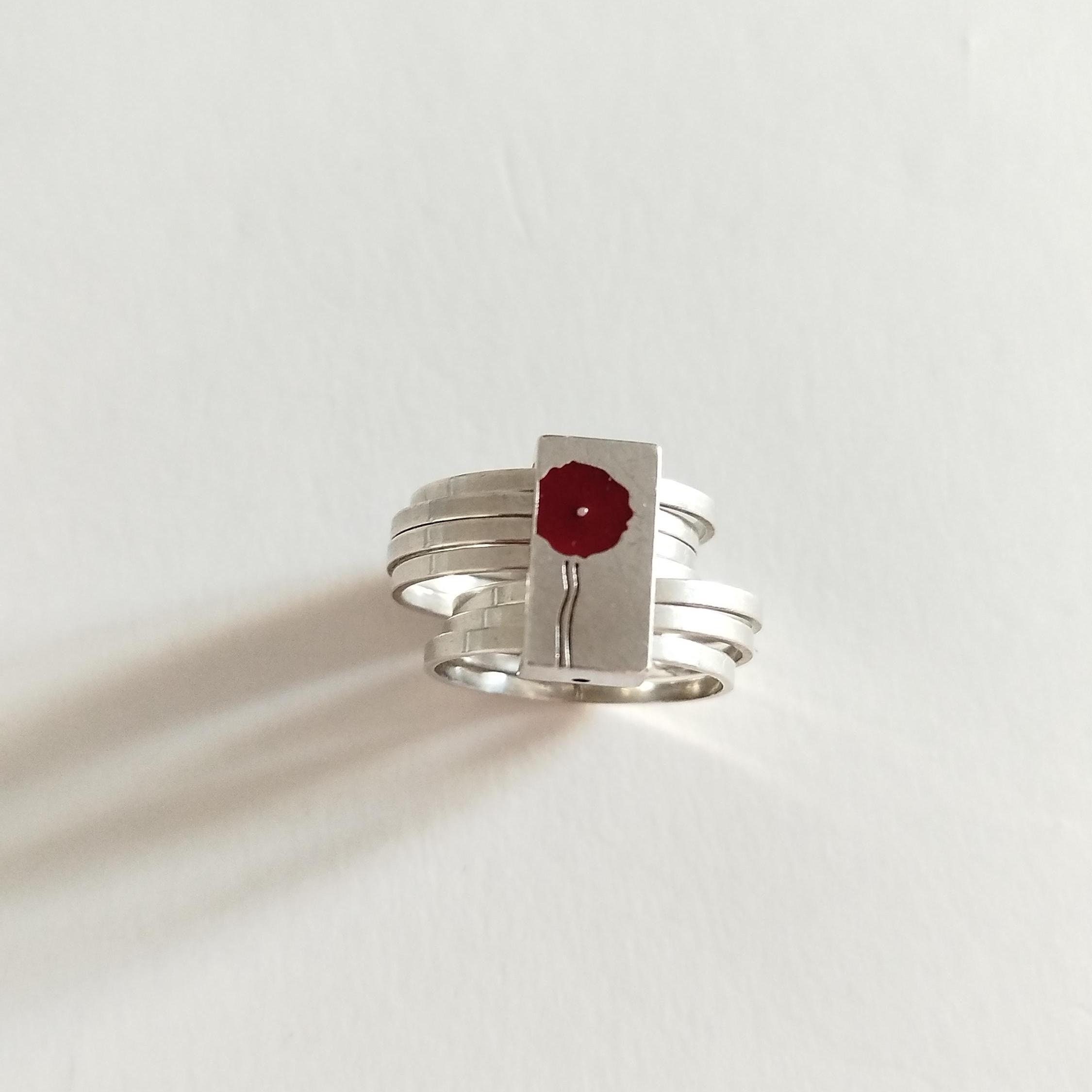 Kenzo Bague flower en argent sterling 925 et coquelicot
