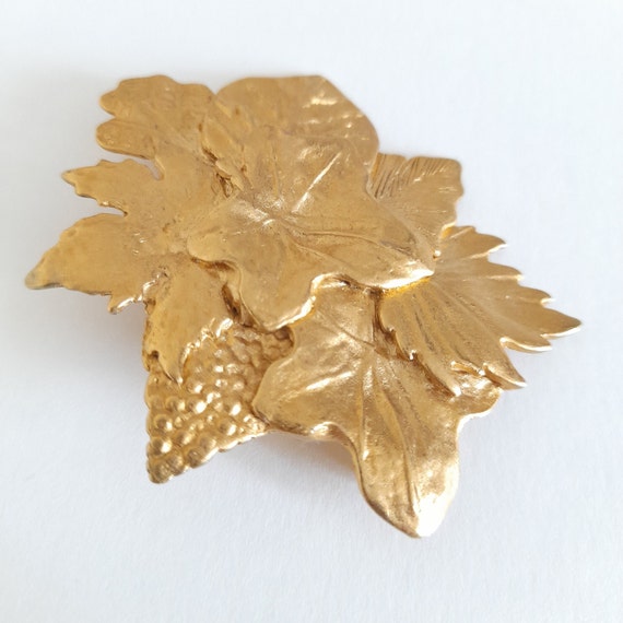 Agatha Paris - Vintage gold plated brooch, gift f… - image 3
