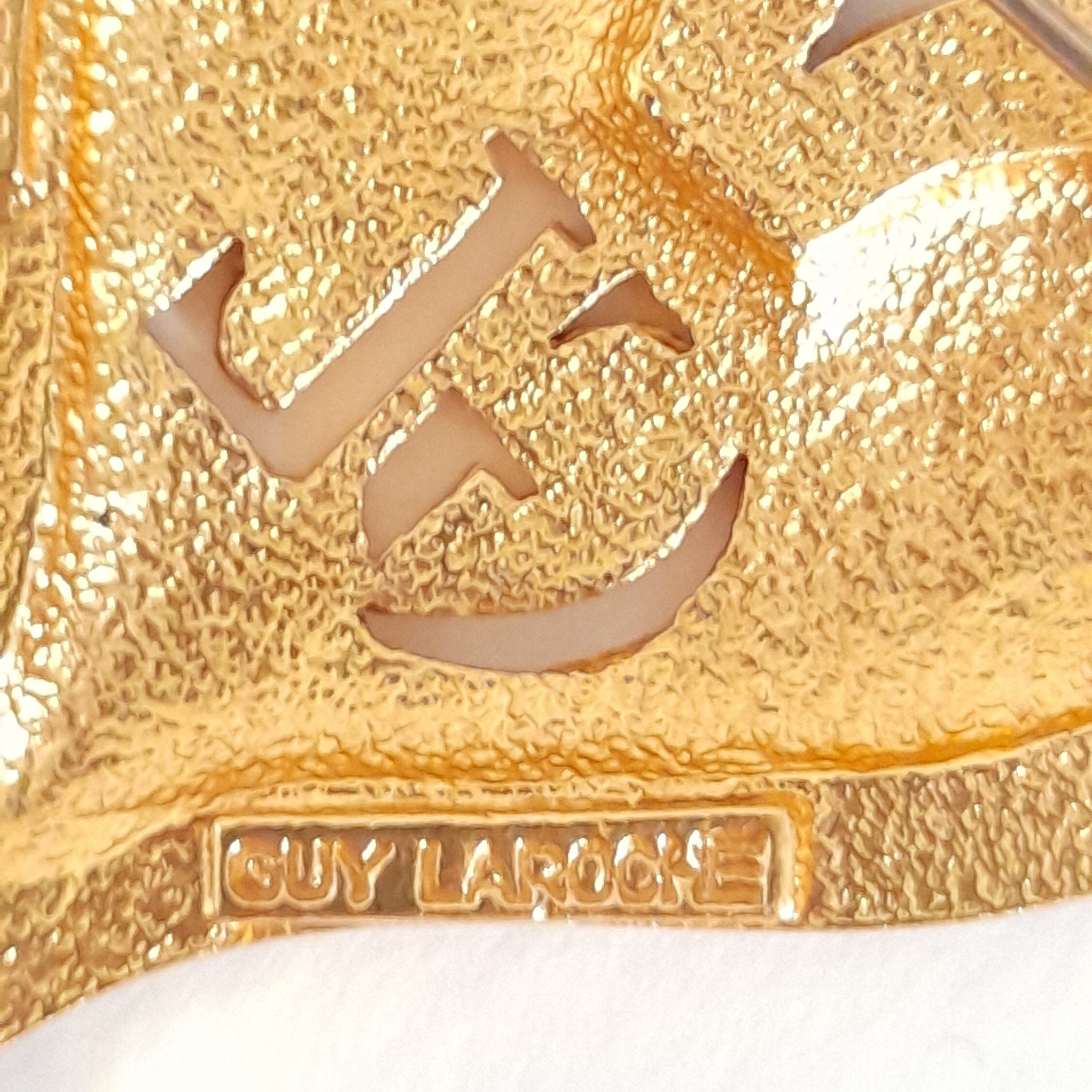Guy Laroche - Vintage Heart Brooch - Etsy Norway