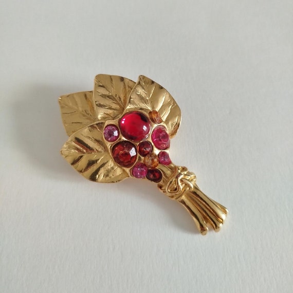 Boosted Bala - Vintage Brooch