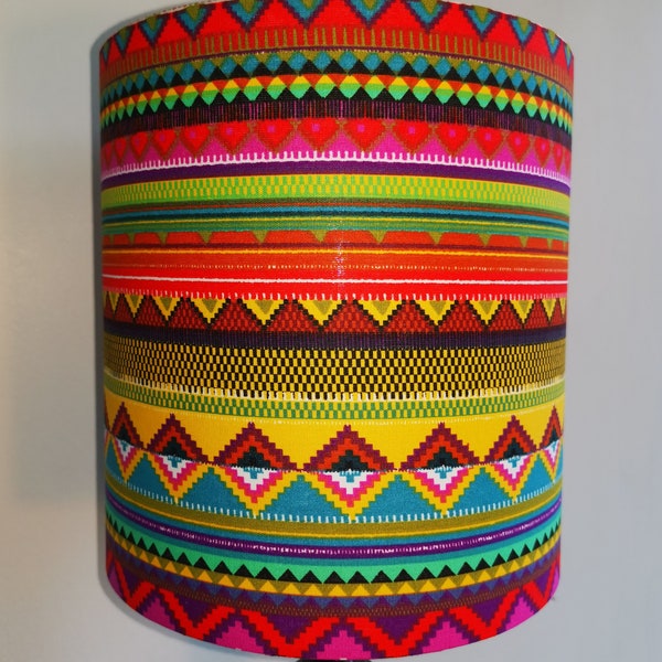 Abat-jour cylindrique droit en tissu, motif zigzags multicolores