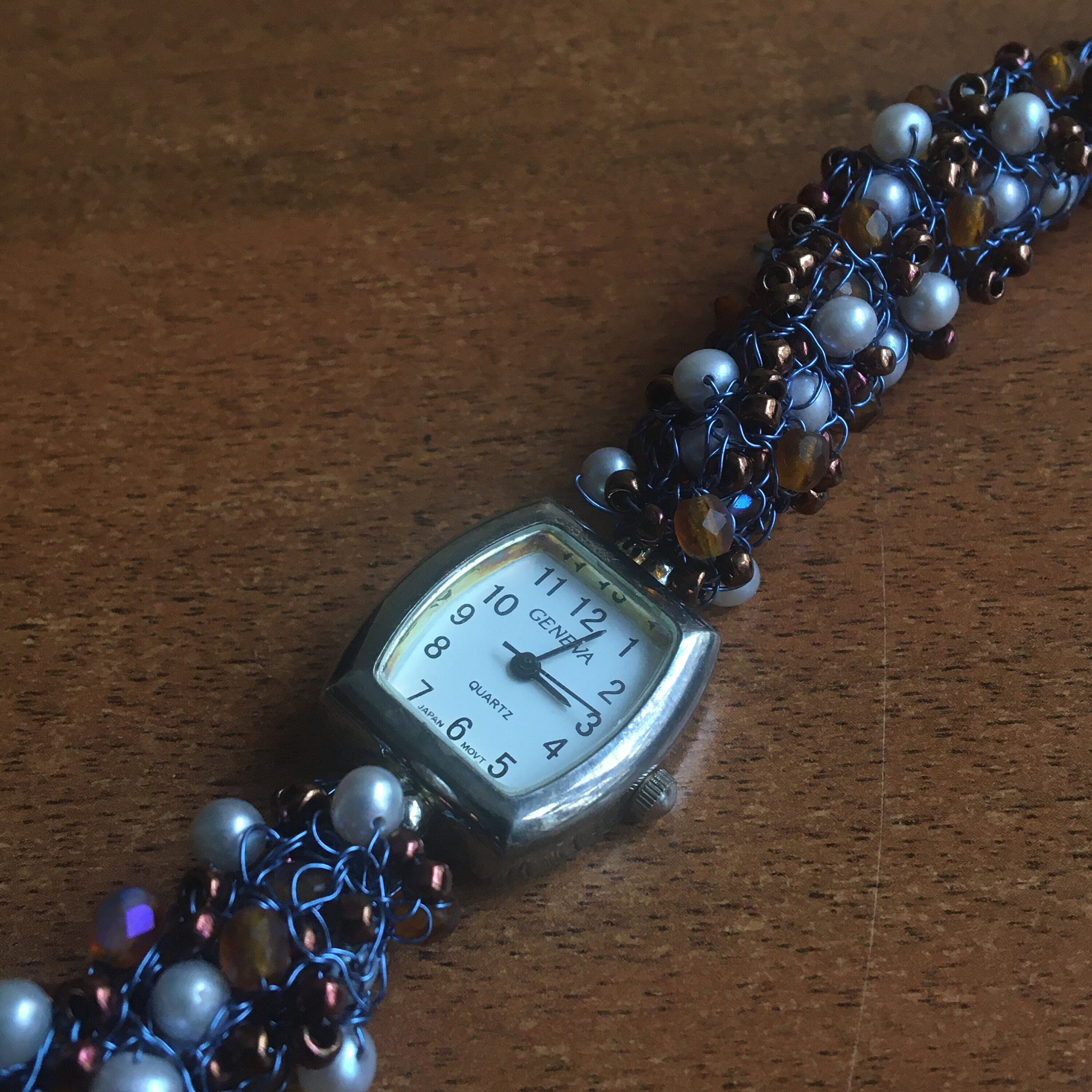 Geneva Vintage Ladies Watch, Handmade Bracelet With Pearls  display picture 3