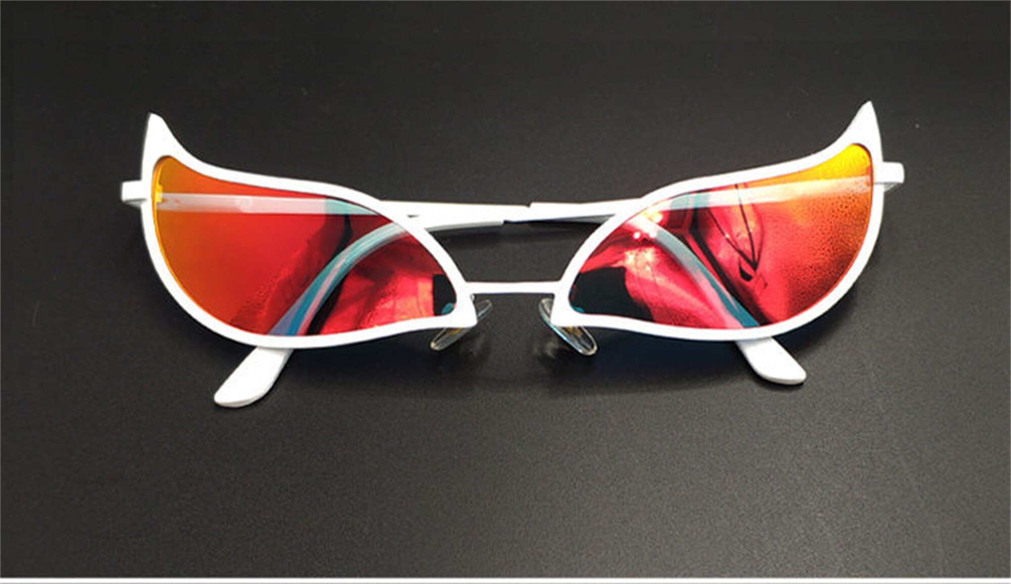 Vintage Trendy Mens Sunglasses For Cosplay Donquixote Doflamingo One Piece  Design With UV400 Metal Pipe Frames From Ericgordon, $13.16