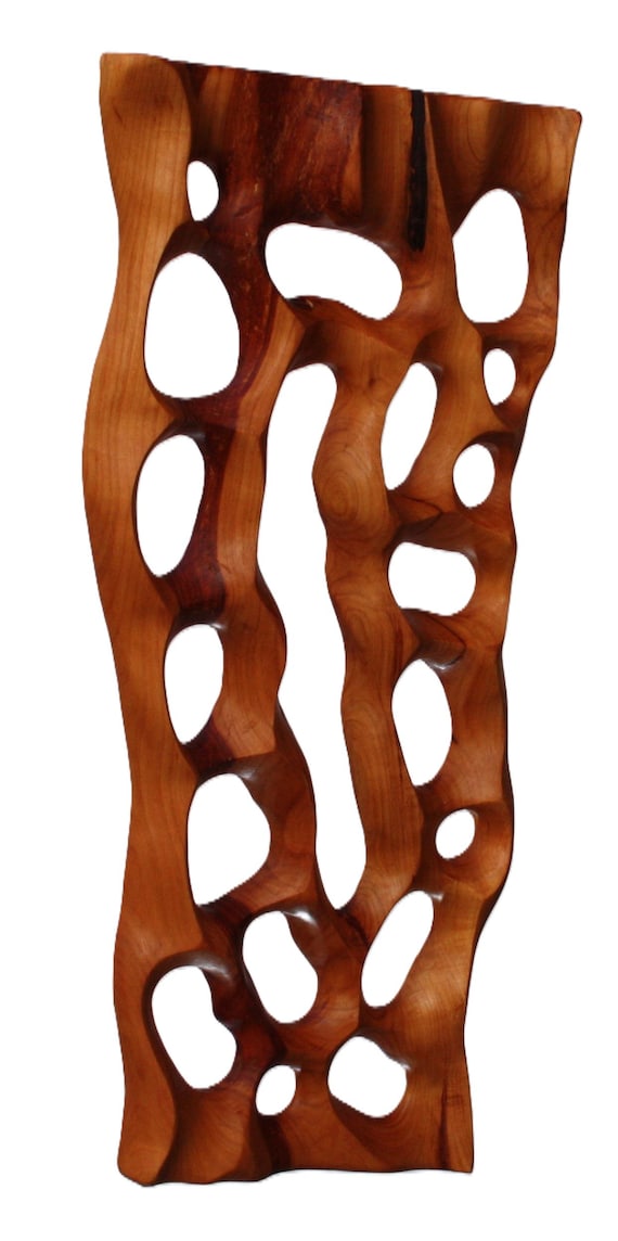 Handgefertigte Wand Skulptur aus Holz. Kirschbaum massiv 60 x 30 x 4