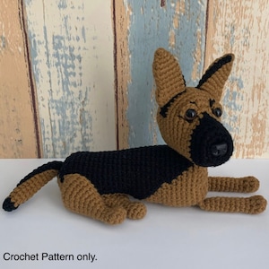 German Shepherd Dog Amigurumi Crochet Pattern, PDF File Format (English)