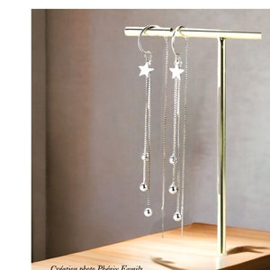 Boucles d'oreilles pendantes chaines argentées avec enfileur en forme d'étoiles de style minimaliste Idée cadeau femme bijoux image 1