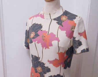 great floral 60s sheath dress white lilac gray