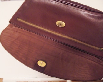 superbe grande pochette flèche en or marron années 50