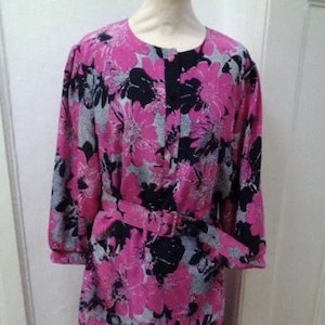 stylish 80s dress cyclam violet size. 42+