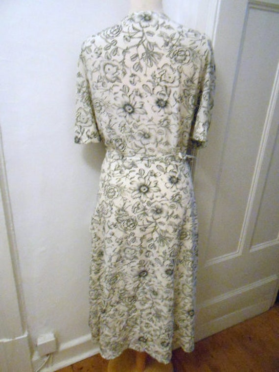 romantic feminine dress 30s 70s wrap dress - image 5