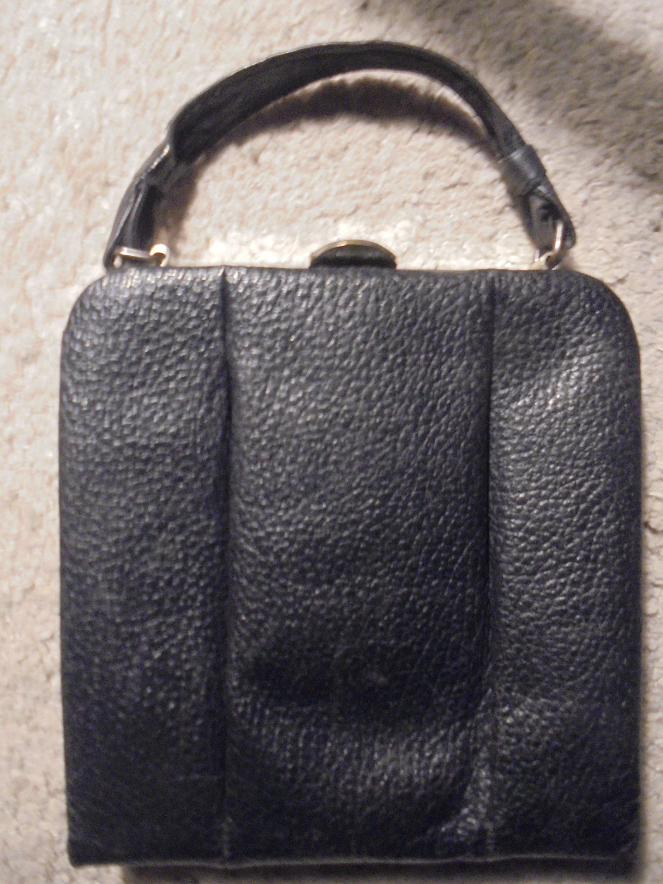 Sac à Main Brodé Main Daisy's Kiss - Floral Noir - 7x7 Pouces - Neuf