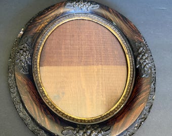Antique Oval Gesso Photo Frame,  Chipped Gesso from early 1900's