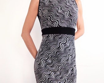 Tango dress Sheath dress doubled with low-cut deep V tulle/ Black and white waves