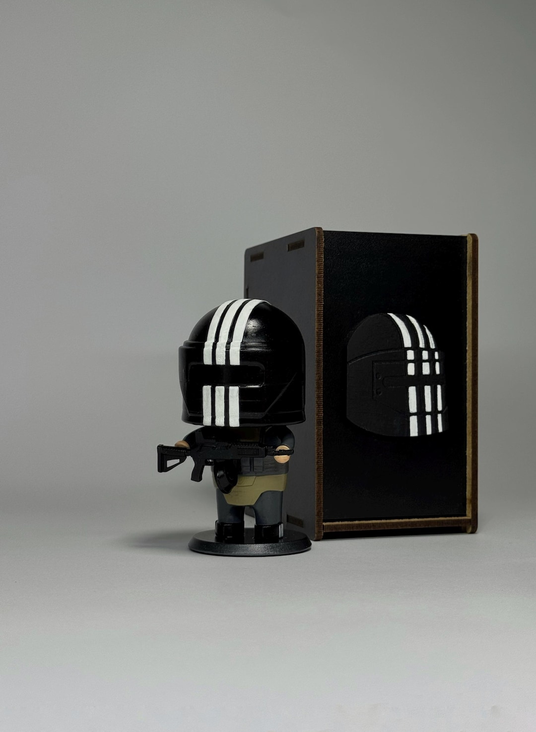 タルコフ　グッズ Killa Figure Inspired From Escape From Tarkov - Etsy