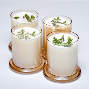 Coconut Wax Candle with Wooden Wick: The Perfect Mother&#39;s Day Gift for Home Decor Lovers
