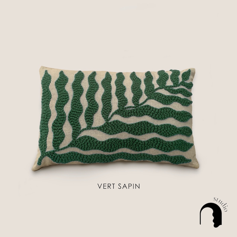 Coussin punch needle FOLIA vert sapin