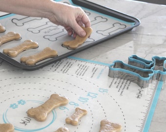 Silicone Dog Treat Mat with Bone Cutters