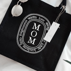 Mama Anne Ummi Mom jute bag different languages | Elegant Diptyque style bag | perfect gift idea mom pregnancy handbag