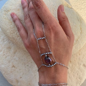 Goddess Hand Chain bracelet with Pearl and Hematite stones, chain bracelet, hand jewelry, festival jewerly, bracelet with natural stone