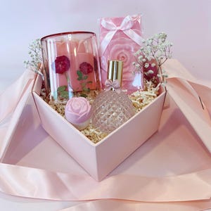 Mother’s Day gift set | Candle gift | Handmade perfumed inspired gift | Cute rose  candle | Room spray gift | Floral themed | Rose wax melt