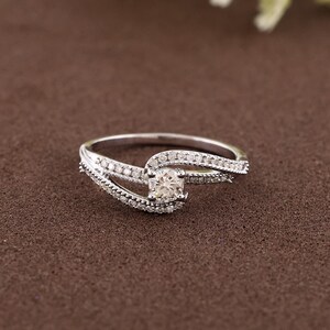 14k Round Diamond Engagement Ring: Vintage Art Deco Style