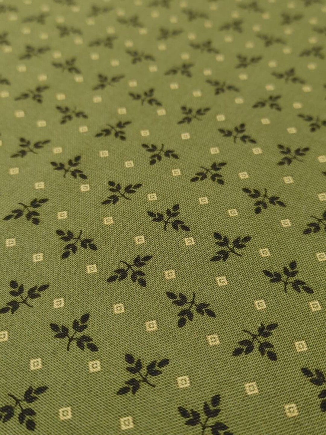 Leaves Green & Black Quilting Cotton Fabric Marcus Fabrics Etsy