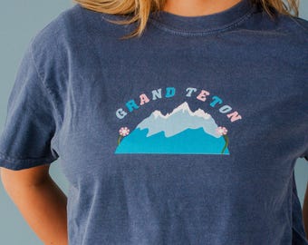 Grand Teton Comfort Colors T-Shirt: Wyoming Hiking Shirt
