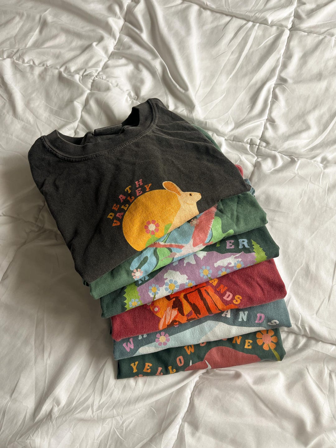 Retro National Park Graphic Tee: Vintage Style Hiking & Camping Gift