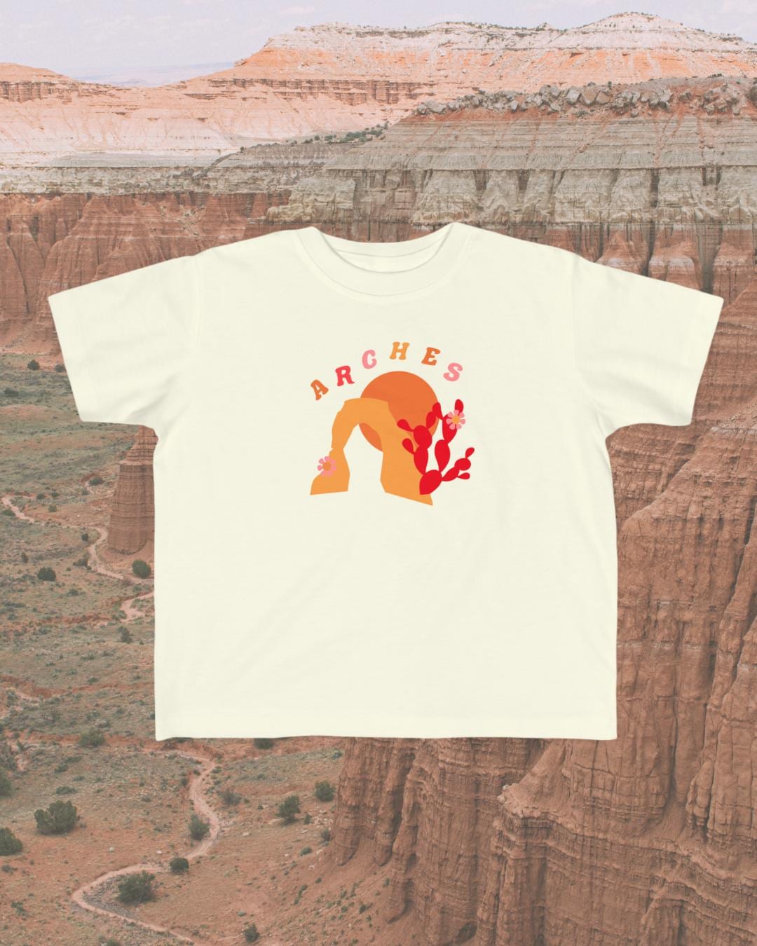 Arches National Park Children's T-Shirt: Utah Hiking Shirt, Nature Kid, Mountains Wildlife Adventure Kids Shirt