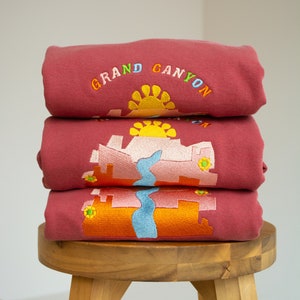 Grand Canyon National Park Embroidered Retro Style Red Crewneck Unisex Sweatshirt