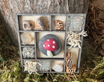 Miniature display case, accessories for the gnome door and the gnome magic laboratory