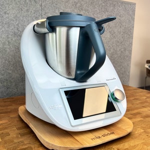 MIX-SLIDER – Gleitbrett für Thermomix TM5 & TM6, Rollbrett aus Massivholz Eiche + Teflongleiter