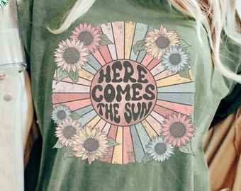 Here Comes The Sun, Comfort Colors Graphic Tee,Oversized Tee, Vintage tshirt, Boho Tee, 70s graphic tee, tshirt dress, Vintage Graphic Tee