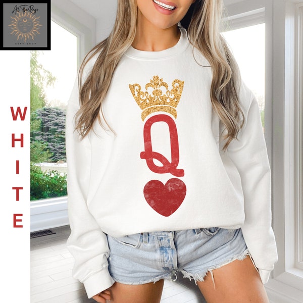 Queen Of Hearts Sweatshirt Vintage Sweatshirt Trendy  Birthday Valentine's Day Gifts For HerCrewneck Long Sleeve Feminist Sweatshirt Queen
