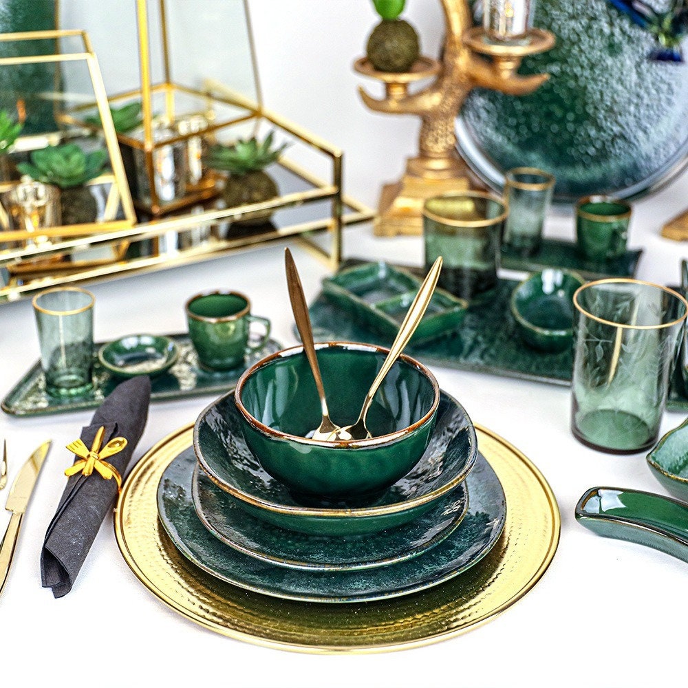 Emerald Green Gold Trim Ceramic Dinnerware – ModernSpaceLiving