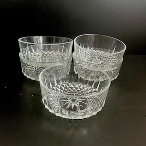 Set of 5 Arcoroc Diamant Starburst Vintage 4&quot; Candy Bowls