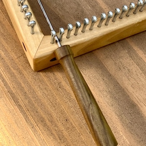 Handmade Exotic Wood Potholder Loom Hook - Stainless Steel, Texas Crafted bild 2