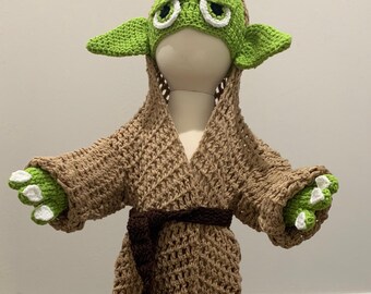 Baby Yoda costume
